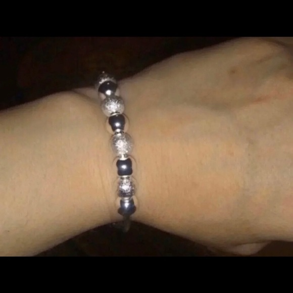 925 Stamped Sterling Silver Bangle Bracelet NWT - Picture 2 of 4